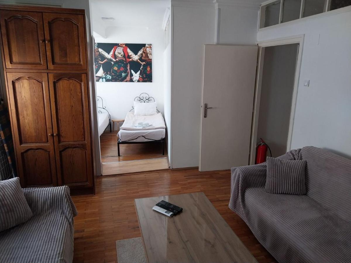 Budget Apartment Balkanika Βελιγράδι Εξωτερικό φωτογραφία